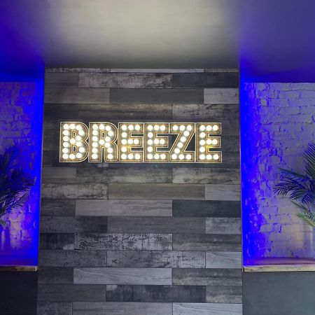 Breeze Suites - Luxury Group Accom - Sleeps 19 Blackpool Exterior photo