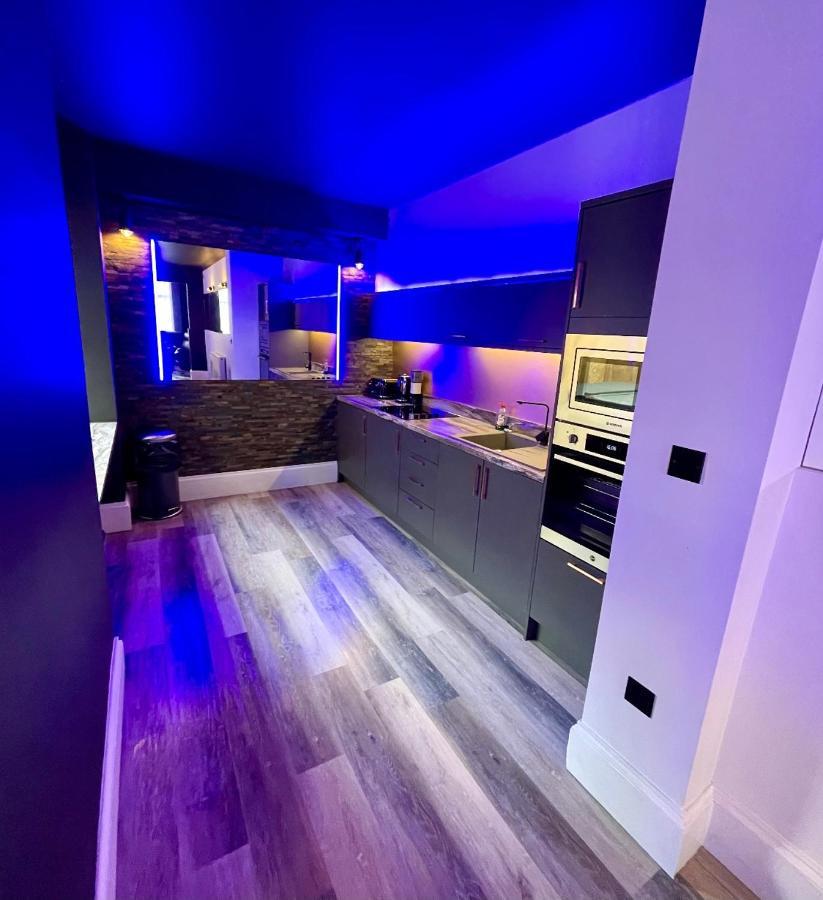 Breeze Suites - Luxury Group Accom - Sleeps 19 Blackpool Exterior photo